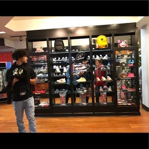 Meet your Posher, Justin